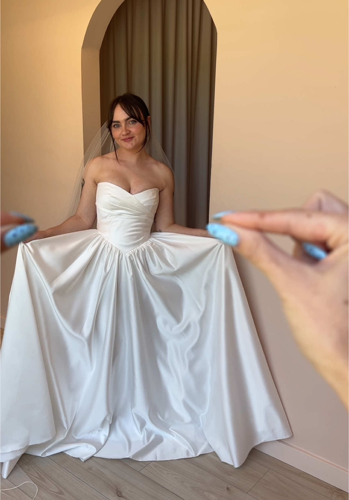 Fit check in @HOUSEOFFLORA Dominic, duh 🤍✨ #weddingdresses #lovelybride #phxbride #bridalshop #2026bride #weddingdressshopping #weddingtrends #arizonabride #2026wedding #fancythat #pinkpanthress credit: @E 