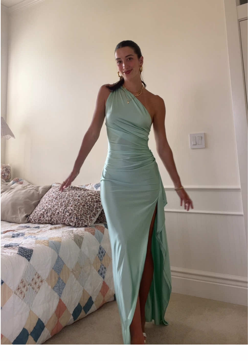 i need every color of this dress.