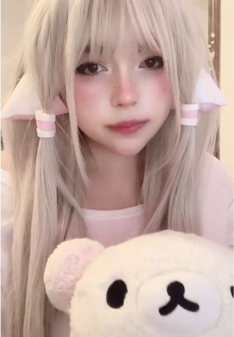 I love cosplaying chii, my makup improved this time （＾_＾） - - - - - - - - - - #chobitscosplay #chobits #chiicosplay #cosplay #cosplayers #cosplaygirl 