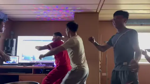 Tây cũng như ta🤣