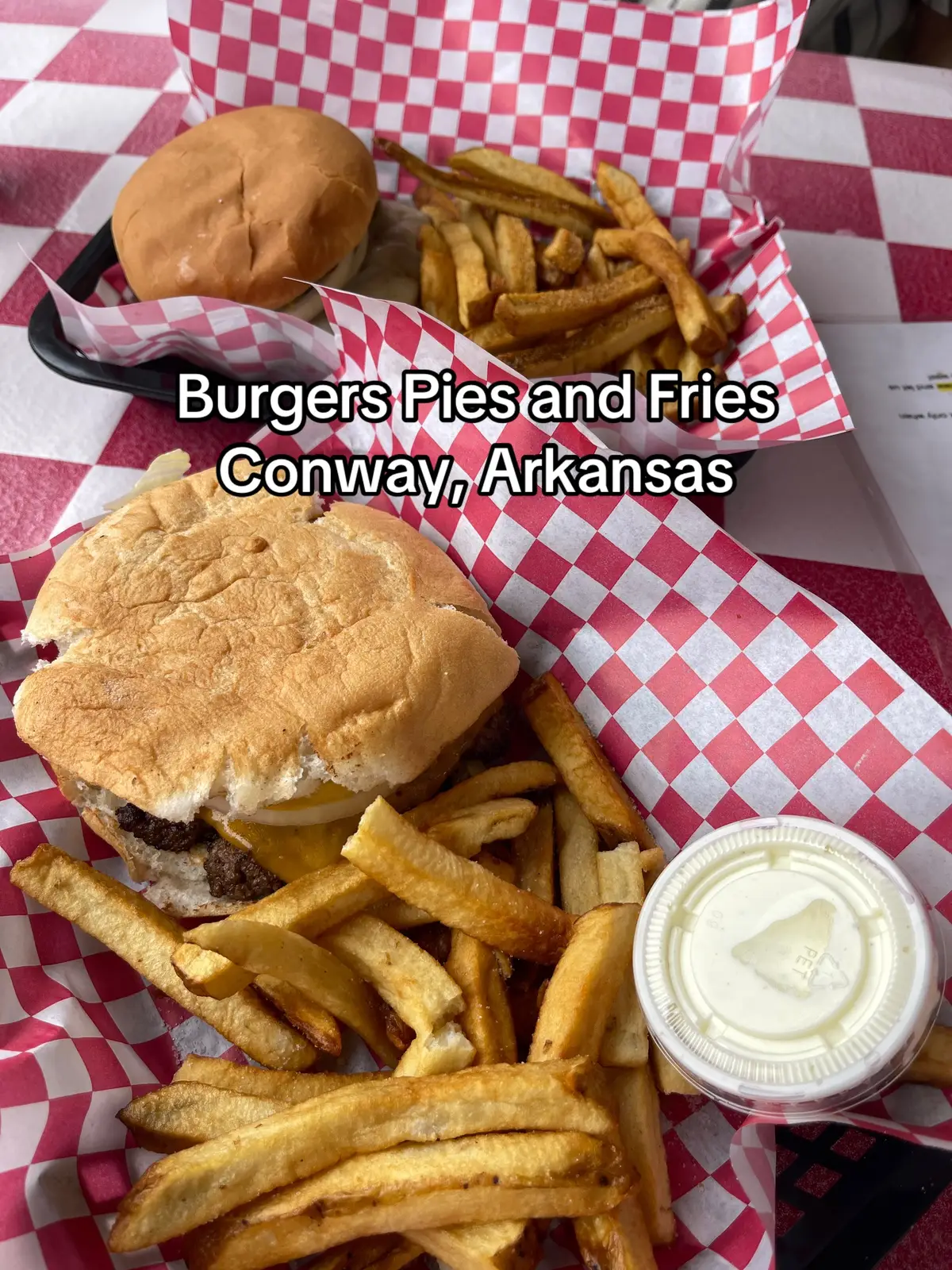 Gluten free option! What’s your order? #conwayarkansas #arkansas #burgerspiesandfries @Conway Chamber @Conway CVB @arkansastourism 