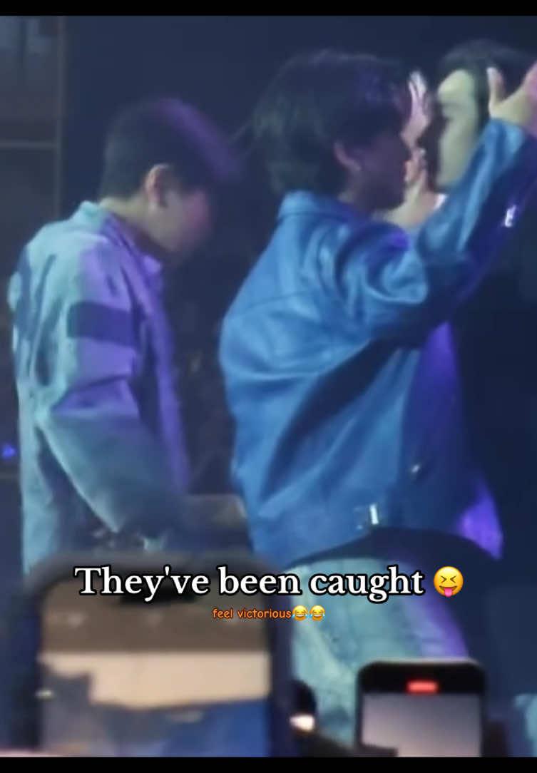 #binchan i feel like i won an Oscar🤣 Special thx to the owner of the video 😭💗💗💗💗”  #dominATE_Seattle #스트레이키즈  #bangchan #changbin #Skzstay  #방찬 #창빈 #chanbin  #ستراي_كيدز #سكيز #بانغ_تشان #تشانغبين 