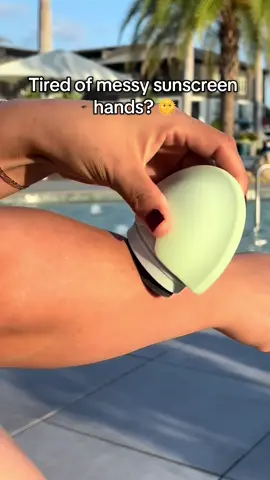 🌞 Ditch greasy sunscreen hands for good! 🌊 Grab yours before summer sells out! 👇  #Summer2025 #BeautyHack #TikTokMadeMeBuyIt   #AmazonFinds   #ViralProduct   #MustHave   #SummerEssentials #PastelAesthetic #ReusableApplicator   #SunscreenApplicator   #NoMessSPF   #StreakFreeSunscreen   #SunscreenHack   #SPFApplicator