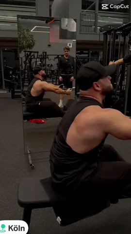 #evoland #köln #training #gym #fyp #kesfet #capcut_edit #4upage 