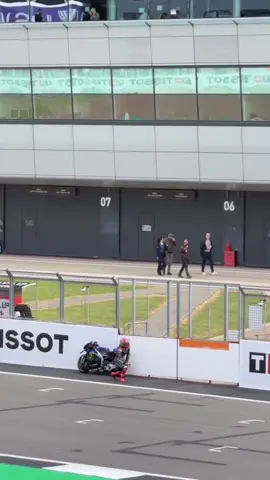 C'mon Fabio, don't give up & get up for the next race 💪 #motogp #motogp2025 #marcmarquez #MM93 #weare93 #babyalien #goat🐐 #theking #ducaticorse #ducati #marquez #93 #britishgp #silverstone #fyp #foryou #xyzbca #fypシ #Motorsport #racing #fanpage #tiktokpelitfyp #racingteam #motogpindonesia #marcmarquez93 #sportsontiktok #marcmarquezfan #fabioquartararo20 #yamahamotogp #raceweek 
