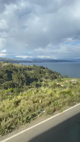 COPACABANA 🇧🇴 Lago Titicaca📍Bolivia #bolivia #lagotiticaca #lapaz  #lagotiticacabolivia🇧🇴 #cochabamba #santacruzdelasierra🇳🇬 #tiktokbolivia  #viral_video #f #fyp #fypp #fypp  #travel 