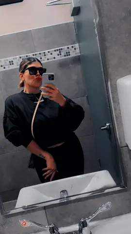 🖤