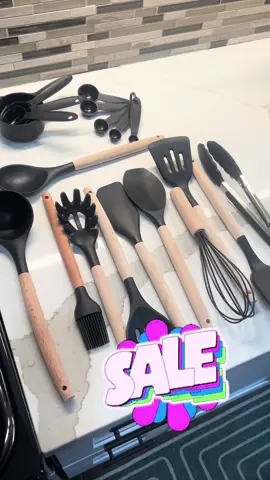#utensils #kitchen #set #gadget #TikTokShop #tiktokmademebuyit #dealsfordays #cooktok #deals 
