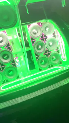 La kraken#audiocarmcbo #venezuela #staraudio #powersu #djalexander #thechinoxcars #caraudioaddicts #caraudiosystem #alexcaraudio #lakraken 