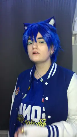 Sonic boom. My favorite un-comfort show. Also I will not be at the sonic look alike contest hosted my Zander rip. #burningwoodcos #sonic #sonicthehedgehog 