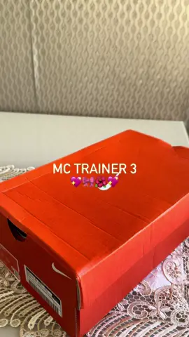 Meu novo xodó para os meus treinos de inferiores. @nika_derosa #treinoinferiores #mctrainer3 #musculação 