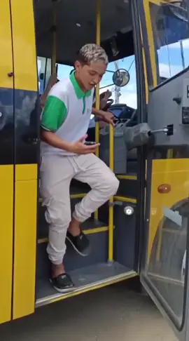 naquele modelo🤣🤣 #foryoupage #foryu #valdez  #CapCut #advogado #alexandredemoraes 