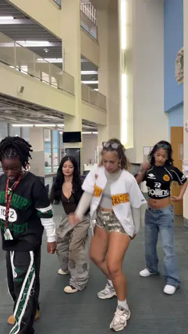 Song: ‘Streamer University Anthem’ on YT and Sound cloud #ayatanjali #wendyortiz #esti #streameruniversity #fyp 