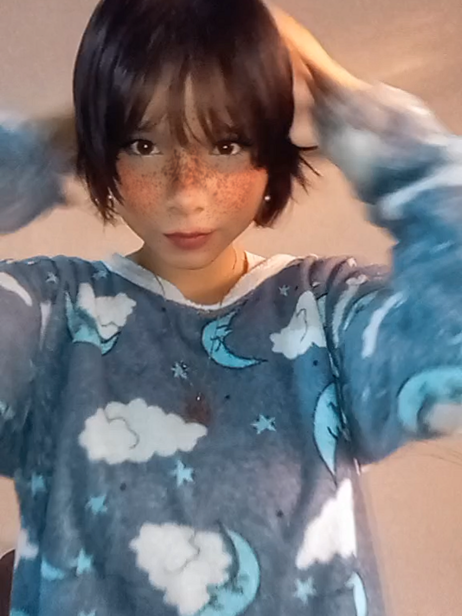 jdksjdks ahora sí parezco un poco más mayor creo #mama #maquillaje #cr7 #girl #army #mamaprimeriza #maternidade #fyp #maternidad #mamajoven #madrejoven 