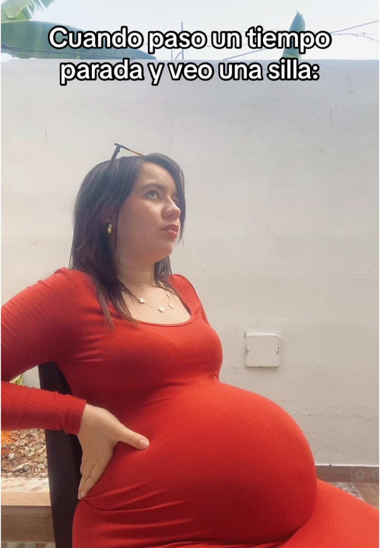 Mi ejercicio favorito ahora mismo es estar sentada o acostada 😂 #embarazo #barrigagrande #barriga #pregnant #bebe #humorembarazadas 