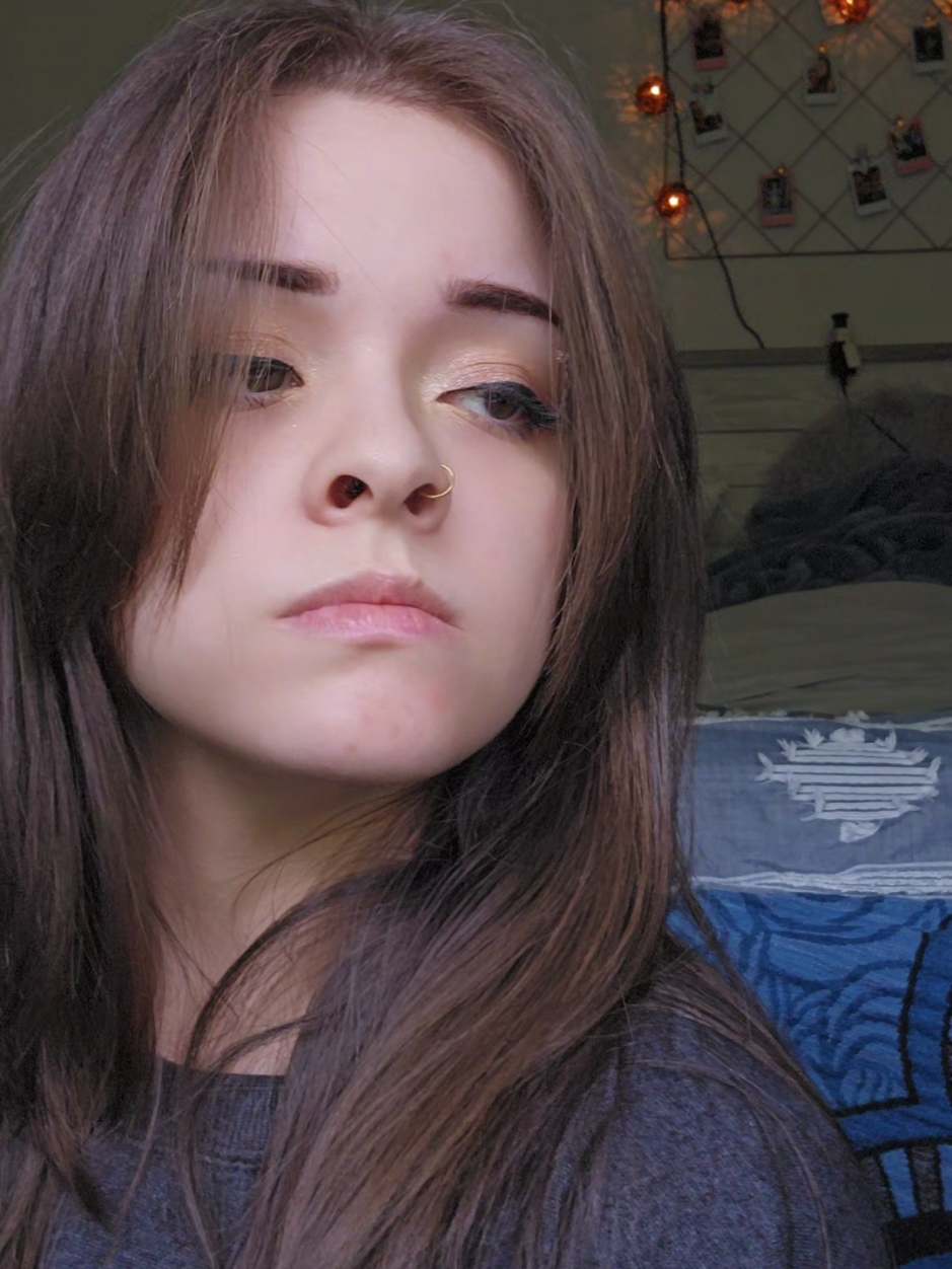 It's scary how it's my mother's actual stare too #fyp #foryou #oldestsibling #bigsister #momstare #youngersiblings 