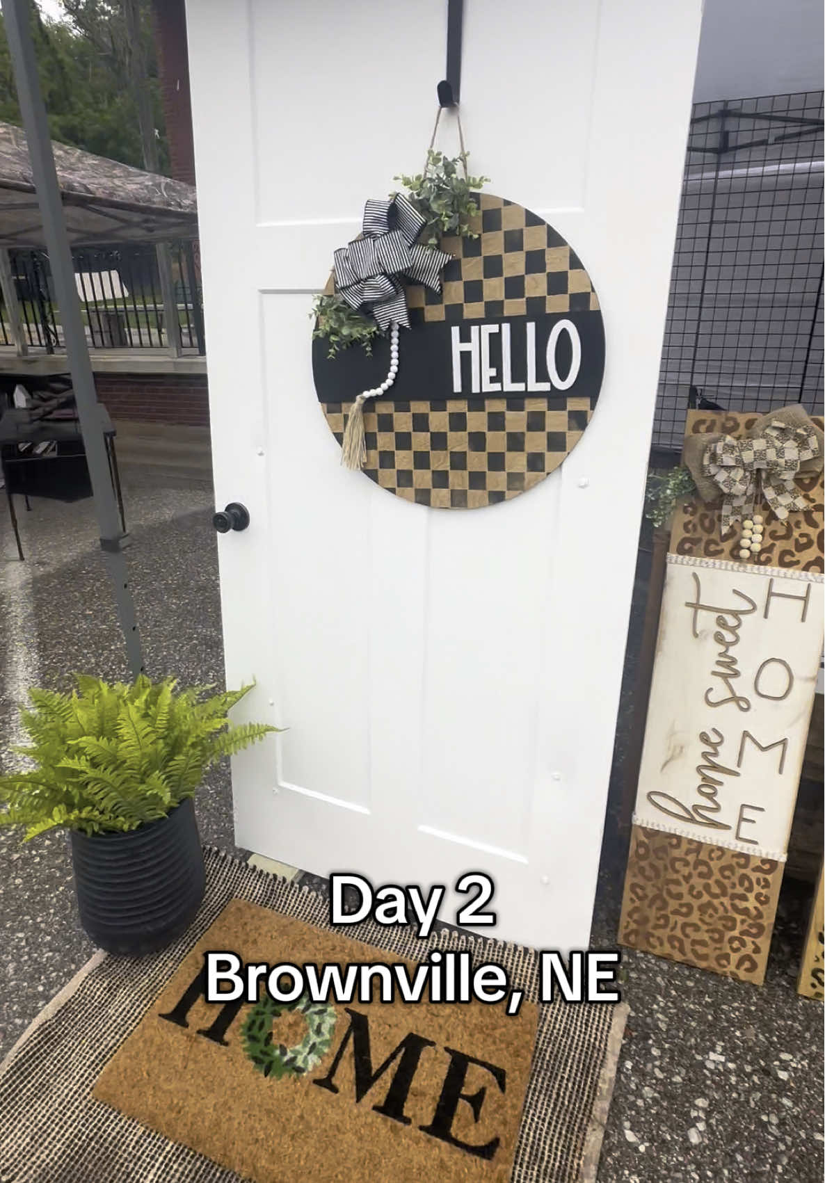Back home for the Brownville Flea Market this weekend! Come see me! #fleamarket #nebraska #memorial #memorialday #shopping #doorhanger #doordecor #homedecor #entry #fyp #trending #blowthisup #weekendtrip #homesweethome #midwest #Home #porch #porchdecor 