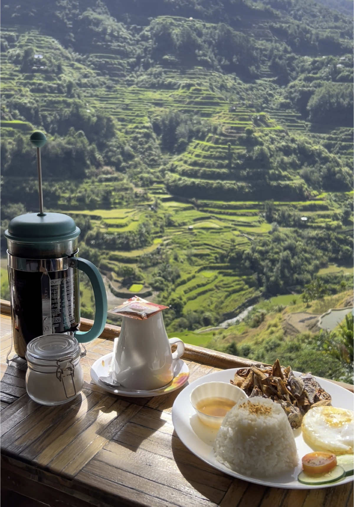 Breakfast view of my dreams 😍 finally got to see the rice terraces in person 🌾 #banaue #riceterraces #philippines #fyp #travel 