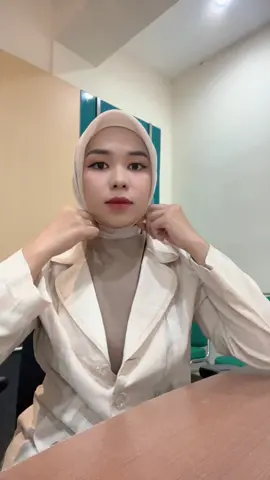 #fyppppppppppppppppppppppp #cewekkantoran #following #cantik #manis #senin 