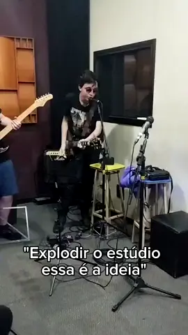 O Matheus se empolgando ali no meio KKKK