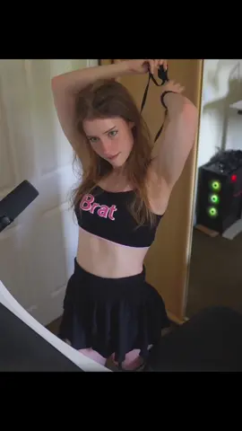 Leashed up #fyp #fypシ #fypシ゚viral #foryoupage #fyppppppppppppppppppppppp #twitch #mira004 