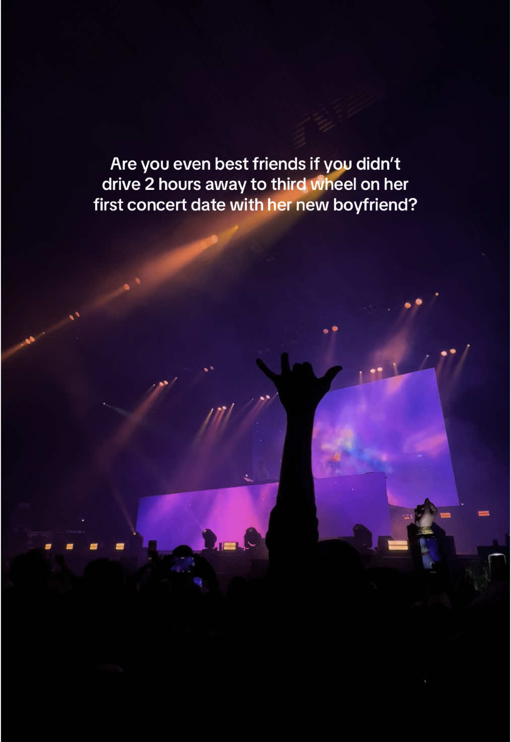 I don’t want the date recap when I can just watch it in real time 😂 Had a great time at @Kygo thanks to @cindysimply | Content Creator and Grand Casino Hinkley! #bestfriendgoals #bffs #thirdwheel #kygo #concerttok #vibecheck #firstdate #boyfriendcheck @Justin Jesso 