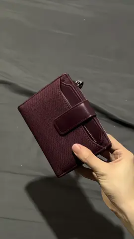 cinta banget sama maroon ❤️ #racuntiktok #miniwallet #dompetwanita #dompetmurah #masukberanda #trending #rekomendasi #murah #fyp #xybca 
