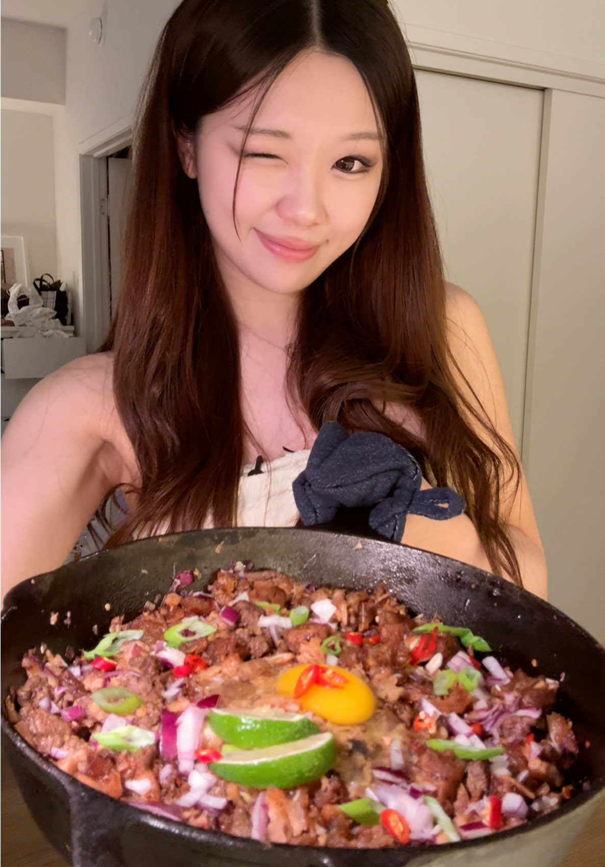 i made sisig!!👩‍🍳can u guys teach me more tagalog 🤓 see you in manila🇵🇭