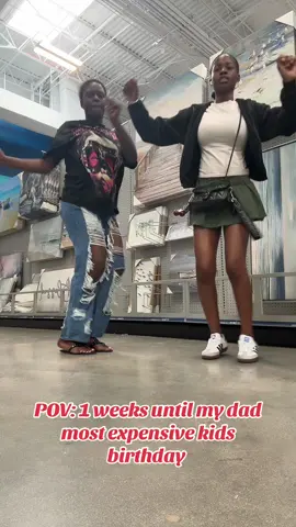 Literally June 3rd and 5th  #sisters #lifeofjanice #geminiseason 