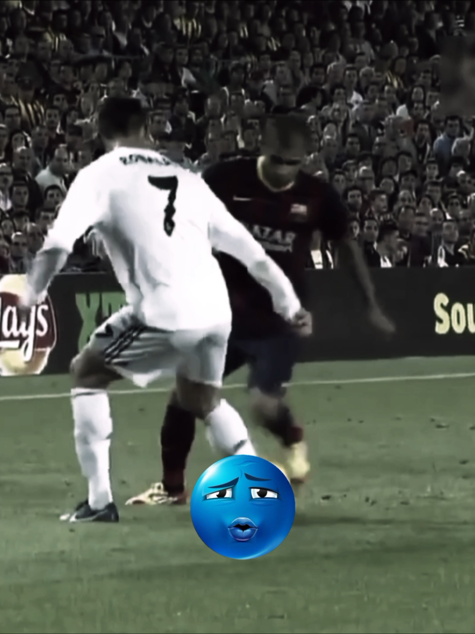 Daniel Alves humilhation Ronaldo #danielalves #cristianoronaldo #barcelona #realmadrid #ronaldo #football #foodtiktok #footballedit 