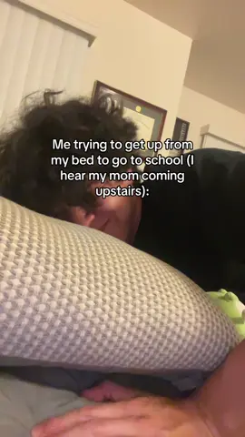 Gotta get up before she yells at me 😭🥀 #bed #sleep #mom #goku #dragonball #dragonballz #dragonballsuper #upstairs #scared #school #fyp #viral 