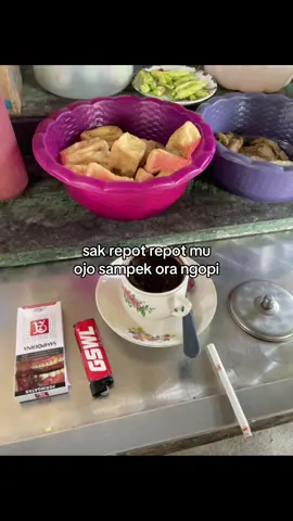 Hiyo lo cah ojo sampek #kopdar #kopdargab #kopi #kopsor #ngopibosss☕☕☕ 