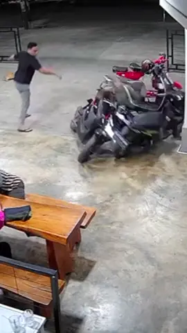 #Meme #MemeCut #CapCut  pov : kamu aja duluan #fyp #perempuan #pelanpelanpaksupir #fyppov #viralllllll 