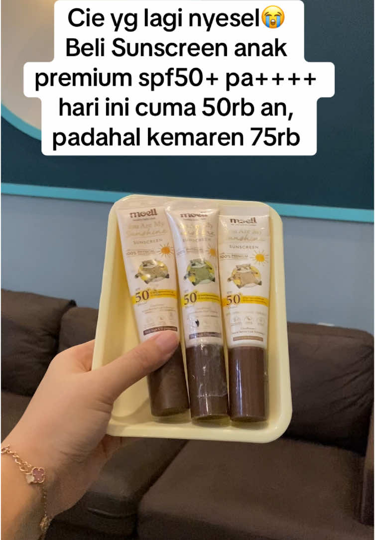 Cieee 😭#fyp #moellskincarebaby #moellskincareanak #moellsunscreen 