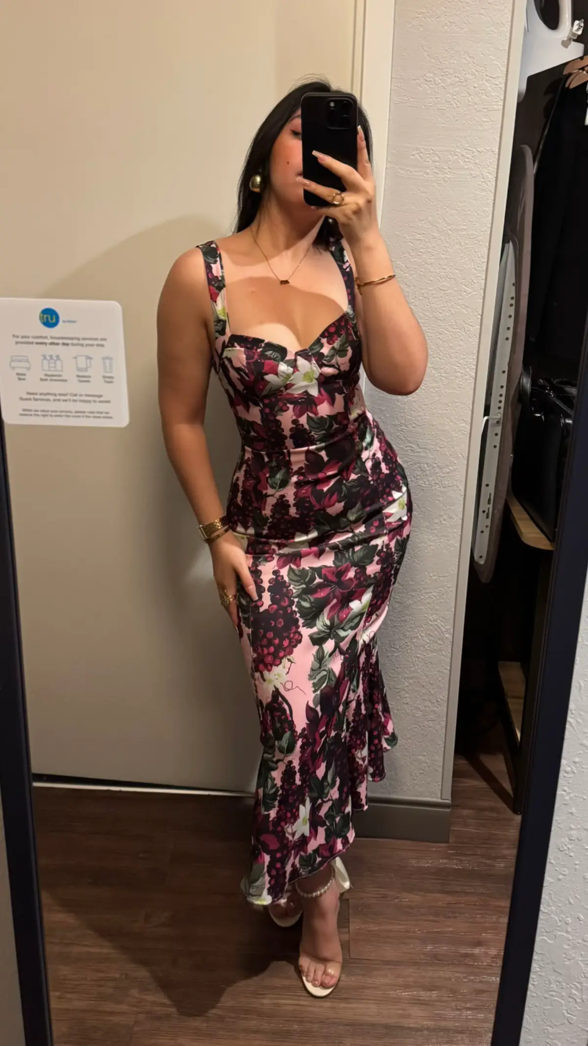 #fyp #OOTD #fits #fy #woman #traveloutfit #outfit #inspo #fashion #Lifestyle #inspooutfit #outfitideas #ideas #fashiontiktok #ootdinspiration #style 