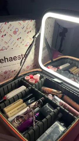 un pequeño gasto hormiga de chava ✨ #behaesty #cosmetiqueradeviaje #espejoluzled #neceserdemaquillaje 