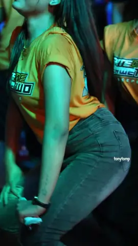 Mboh wes...🤪🤪💃💃💥🤣 @naynay💋 @𝑻𝒐𝒆𝒍𝒍 #fypシ #blitar24jam #berandatiktok #lewatberandafyp 