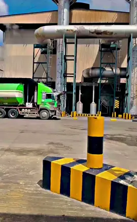 Mailbox lah bah tu namnanya🤣#CapCut #ewakoijo #shahafisthegeng #sandakantruck #borneotranstar #japantruck🇯🇵 #fyp 