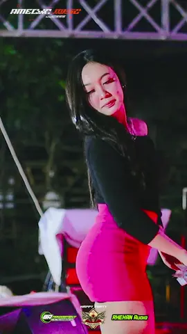 Sekar Dirgantara#ameliamusicpancenjos #satriavideography #dangdutviraltiktok🥰💃💃 #mahesamusikofficial #dindateratu #siskaamanda #kurniarahma #dangdutstoryviral #dcmusic #storywa #tiktokviral #ameliamusicpancenjozz #dangduttiktok #dangdutkoplo #GROBOGAN @sekar.dirgantara @ameliamusic49