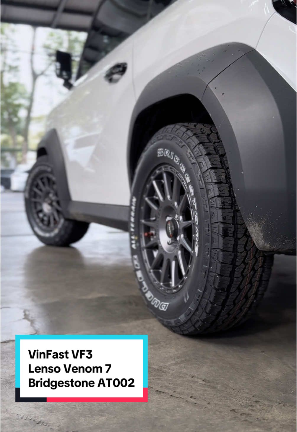 VinFast VF 3 feat. Lenso Venom 🐍 Lenso Venom 7 Flow Forming dibungkus ban Bridgestone Dueler AT002 #autoworldbandung #vinfast #vinfastvf3 #lensowheels #lensovenom #bridgestone #bridgestonetires #bridgestonedueler #bridgestoneduelerat002 #fyp #xyzbca 