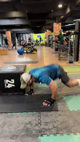 Hard work pays off #CapCut #foryoupageofficiall #Fitness #fitnessmotivation #fitnesstips 