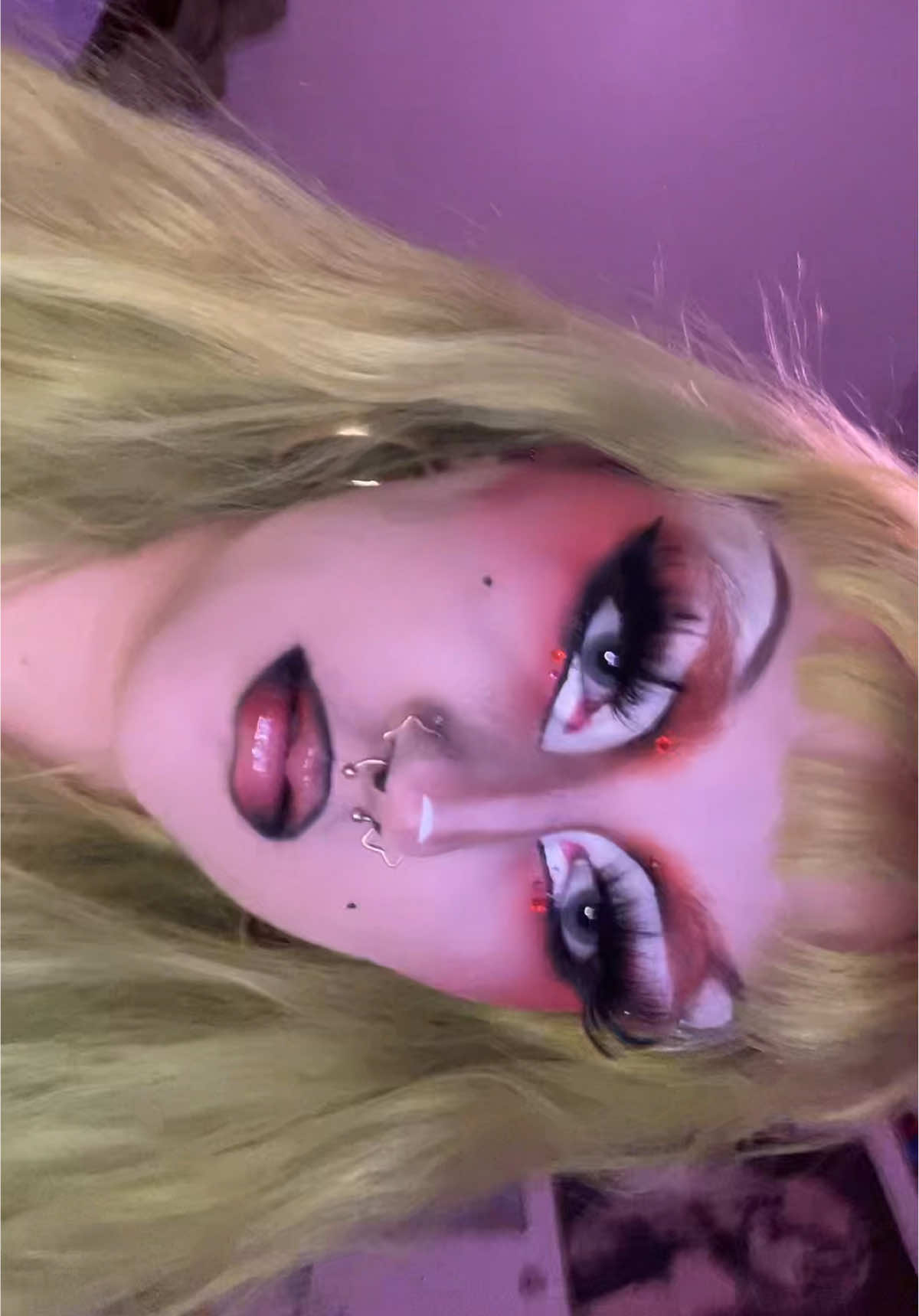 guys this might be the best i’ve ever looked in my life… #drag #dragrace #dragmakeup #lydiabkollins #makeuptransition #makeup @lydiabkollins 