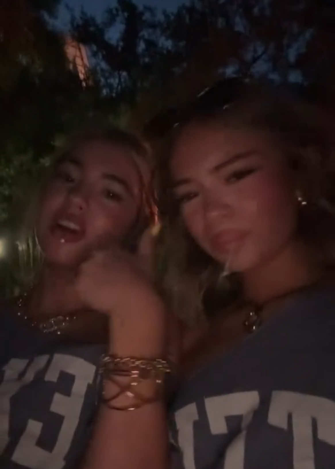 she just wanna party 😜 @Embreigh #fyp #foryoupage #influencer #blowupthisup #trendingvideo #presleefaith #likes #iloveyou #makeup #outfit #embreigh #blowthisup #bestfriend #matching 