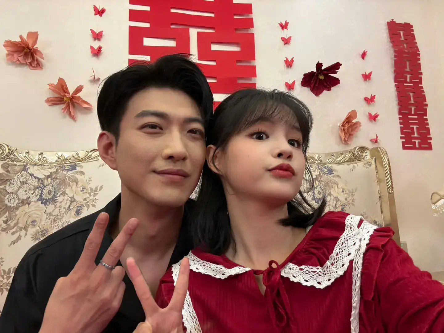 Update Weibo miemie terbaru today 🥰😍 Aaawwww makin menggemaskan deh couple somplak q ini,slide trkhir bonus ya 😄 #fyp #dramachina #fypdrachine #couplegoals #yuyangLovers #sweetcouple #yuyangLovers #yulongandmeimei #dracinlovers #realcouple #BestCouple 