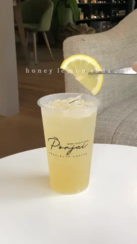 Honey lemon soda 🍯🍋#พอใจคอฟฟี่นนทบุรี #specialtycoffee #mindyourflavours #nonthaburicafelife #นนทบุรี #นนทบุรี #robotespresso #porjaispecilitycoffee #robotespresso #ความรู้กาแฟ #coffeelovers 