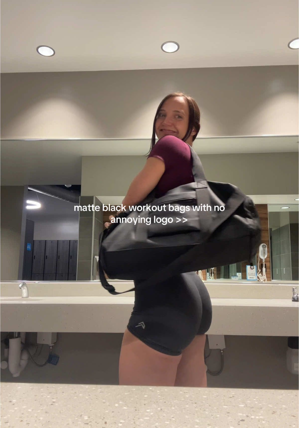 the perfect size (holds my hip thrust pad), separate shoe compartment, and lots of little zippers for chapstick ☺️  #gymbag #gymbagessentials #gymgirltiktok #fitnessgoals 