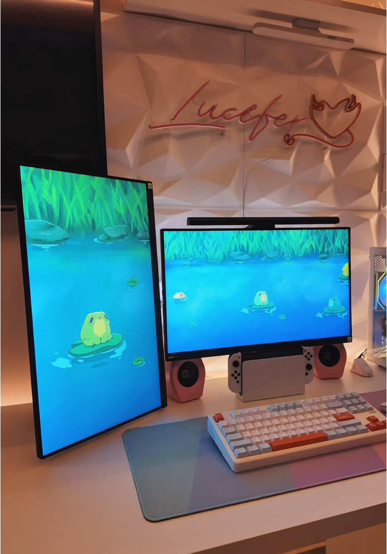Happy Monday 🐸🌿🦋  #pc #pcsetup #pcgaming #setupgaming #setupgamer #GamerGirl #fyp #viral 