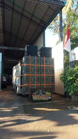 masih mengikuti jejak orang😇😇 #soundsystemindonesia  #soundsystemjepara  #mbjaudio  #soundkarnaval  #jepara24jam  #horegmania_official 