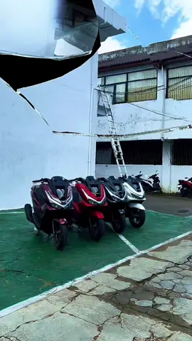 Saatnya Naik Kelas Bersama Honda PCX 160!