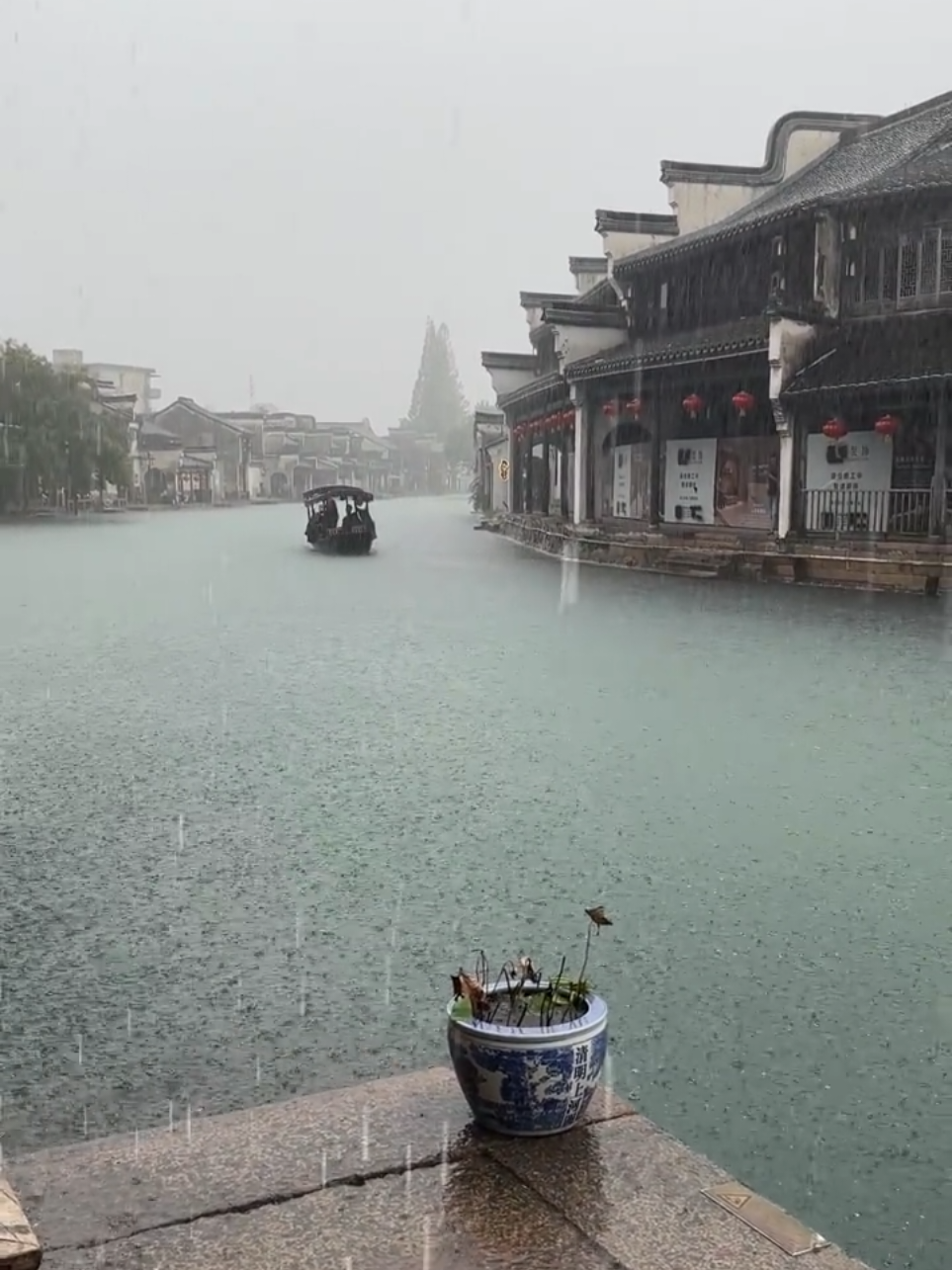 烟雨江南 #杉里小院#南浔古镇#南浔美食#旅行#江南烟雨#江南#百间楼#tq#htmt9197 